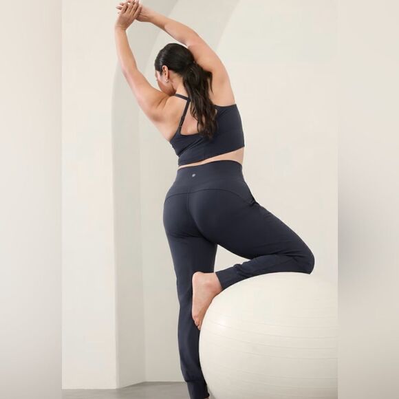 Athleta Navy Blue High Rise Salutation Powervita Jogger Active Pant - Picture 1 of 7